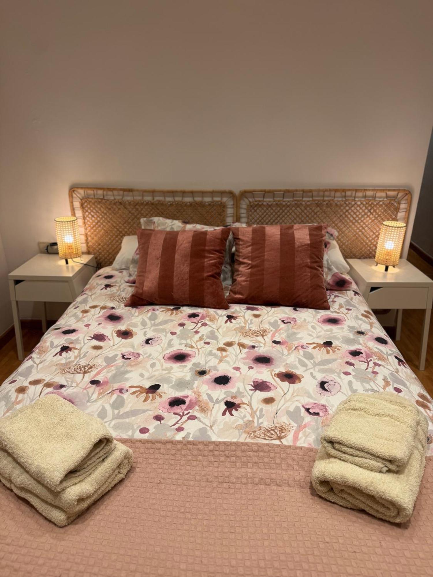 Acogedor Piso En Barcelonaアパートメント エクステリア 写真