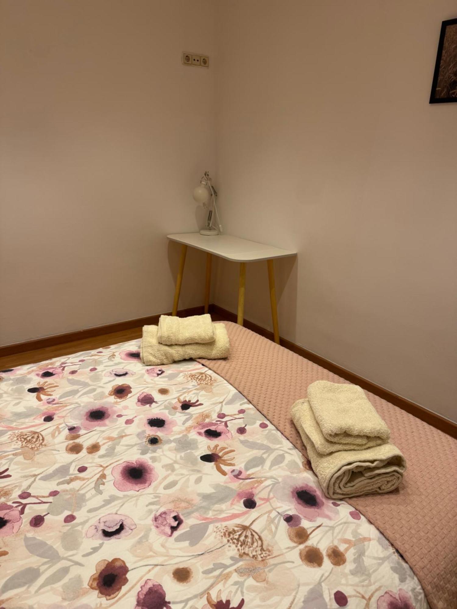 Acogedor Piso En Barcelonaアパートメント エクステリア 写真