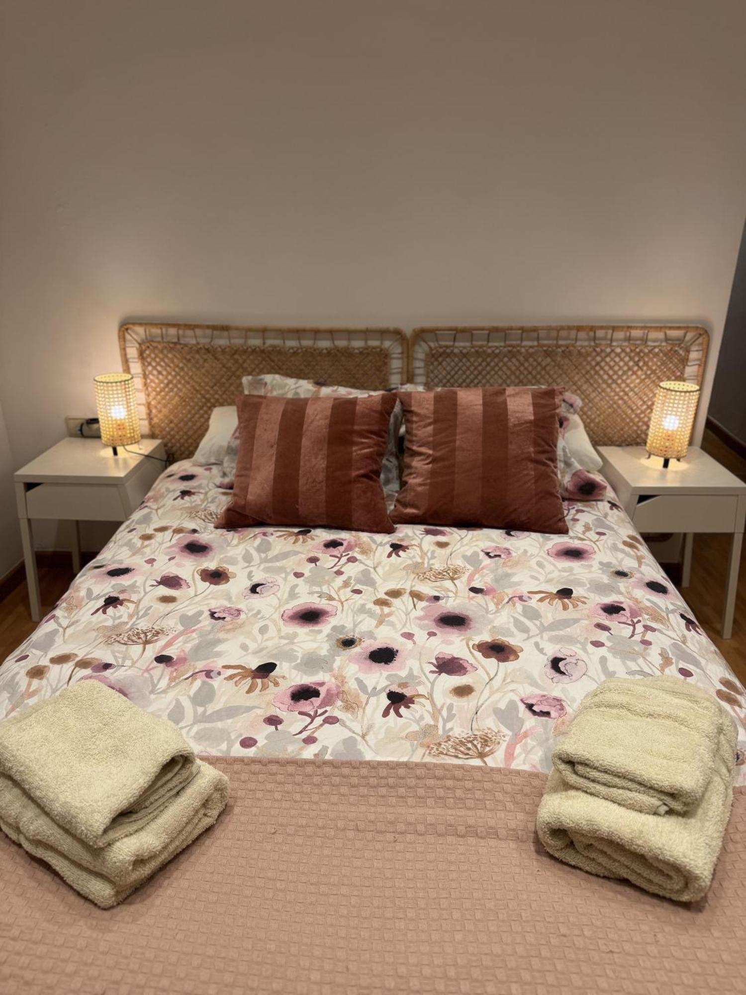 Acogedor Piso En Barcelonaアパートメント エクステリア 写真